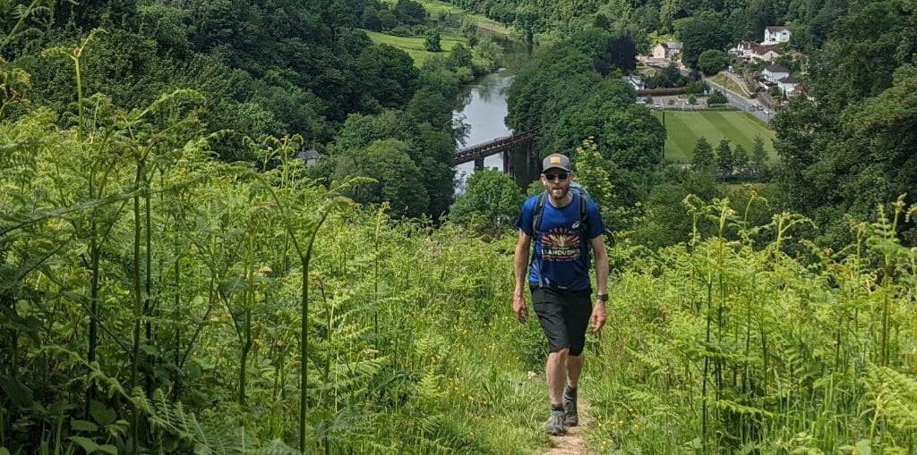 multi-day trekking routes for beginners